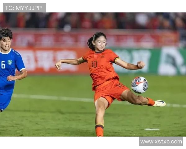 女足球星已婚幸福生活揭秘展现赛场拼搏与家庭温情故事